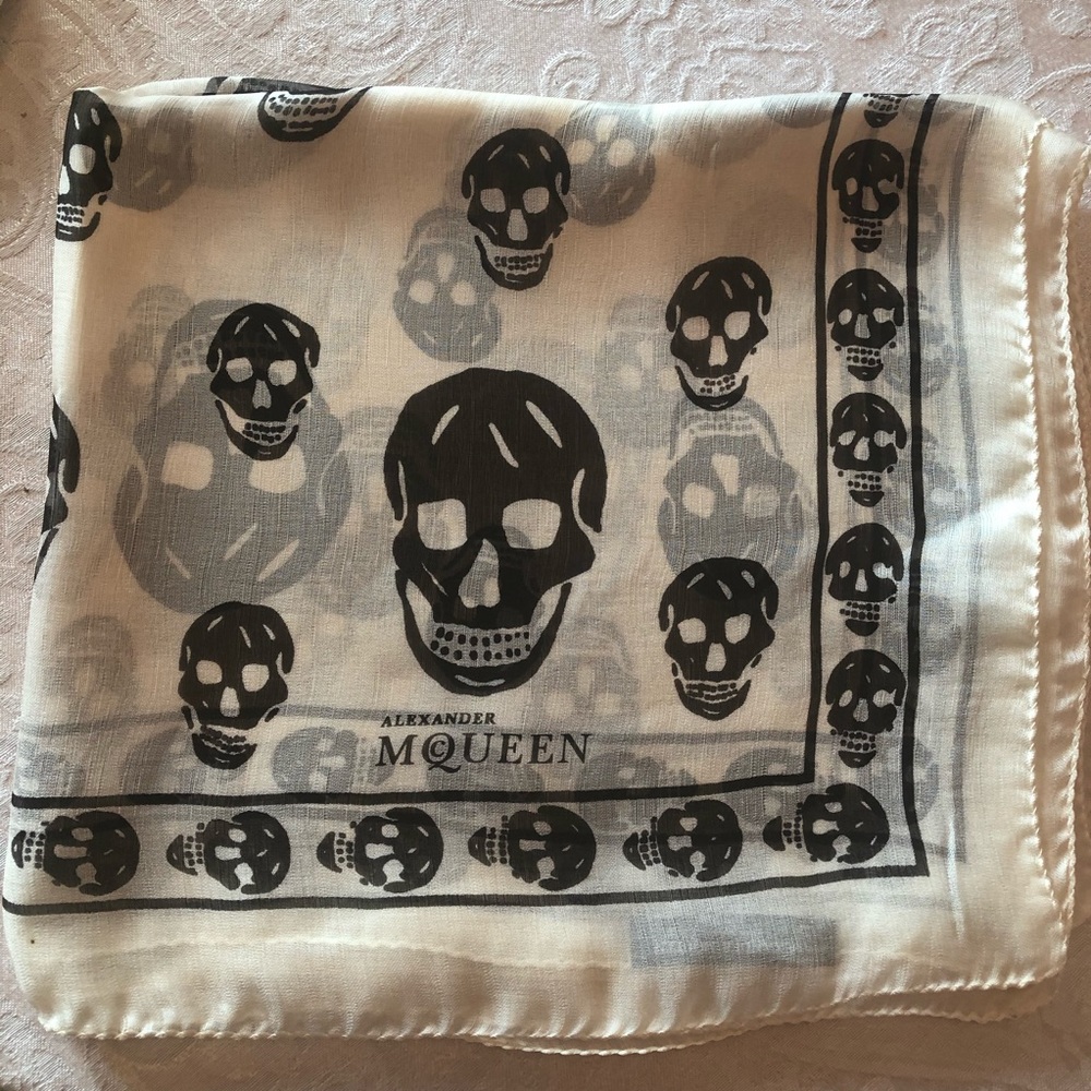 Alexander McQueen Silk Skull Scarf Ivory and Black